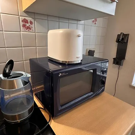 Apartmán 16-helles 2-zimmer -wlan,grosse Balkon & Kostenfrei Parken *