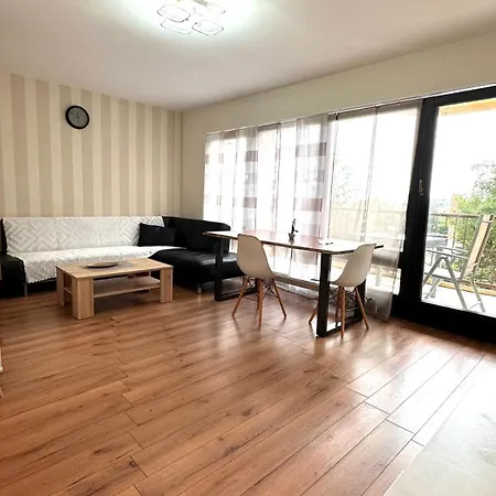 16-helles 2-zimmer -wlan,grosse Balkon & Kostenfrei Parken فيسبادن