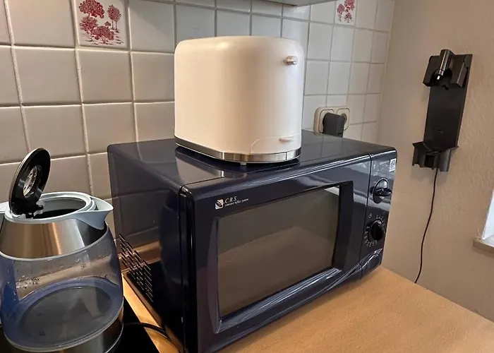 아파트 16-helles 2-zimmer -wlan,grosse Balkon & Kostenfrei Parken *