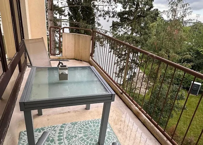 16-helles 2-zimmer -wlan,grosse Balkon & Kostenfrei Parken * 비스바덴